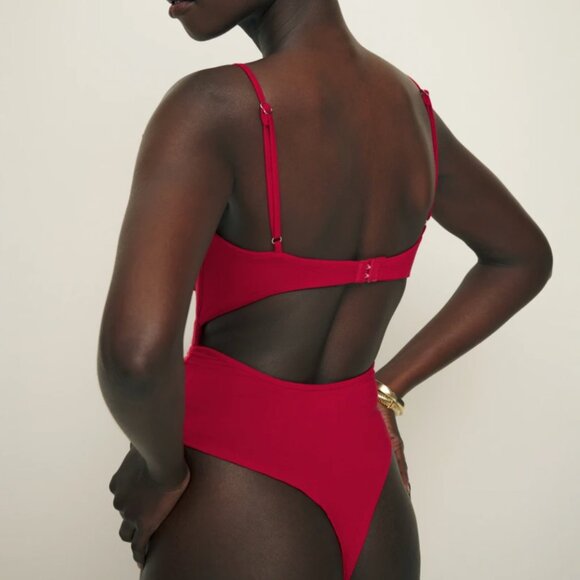 NWT Reformation Piper Knit Bodysuit XSmall Lipstick - Picture 3 of 6